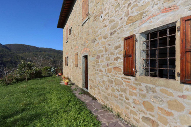 Casa colonica in vendita a Loro Ciuffenna