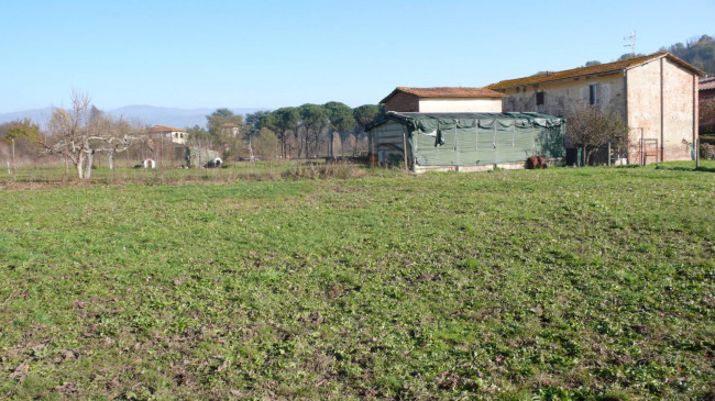 Casa colonica in vendita a San Giovanni Valdarno