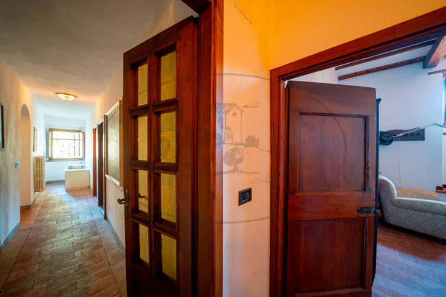 Casa colonica in vendita a Reggello