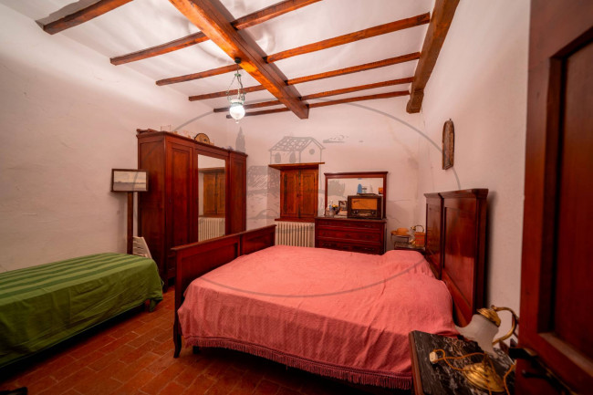 Casa colonica in vendita a Reggello
