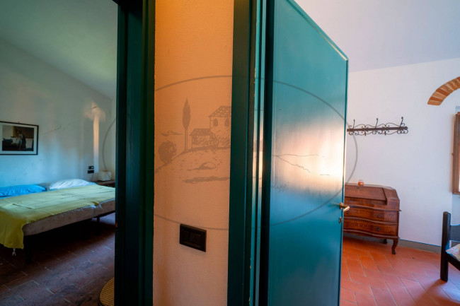 Casa colonica in vendita a Reggello