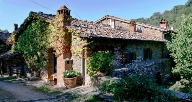 Casa colonica in vendita a Loro Ciuffenna