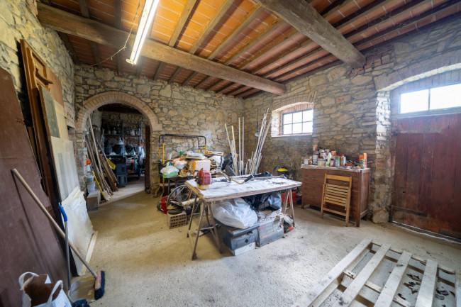 Casa colonica in vendita a Reggello