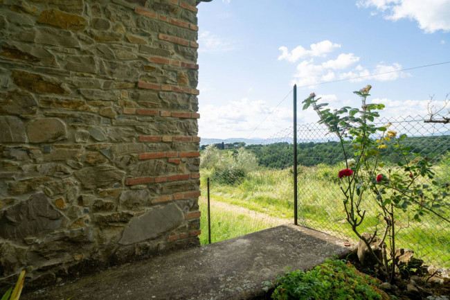 Casa colonica in vendita a Reggello