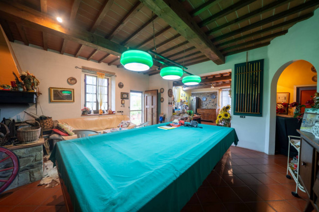 Casa colonica in vendita a Reggello