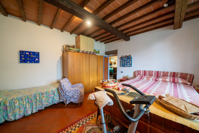 Casa colonica in vendita a Reggello