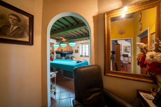 Casa colonica in vendita a Reggello