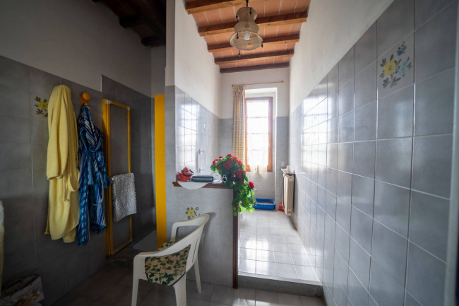 Casa colonica in vendita a Reggello