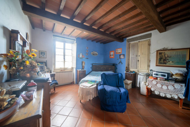 Casa colonica in vendita a Reggello