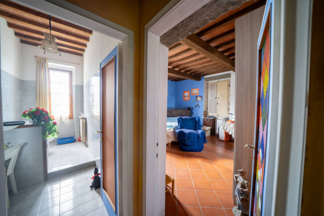 Casa colonica in vendita a Reggello