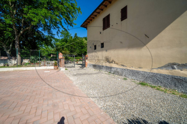 Casa colonica in vendita a Figline e Incisa Valdarno