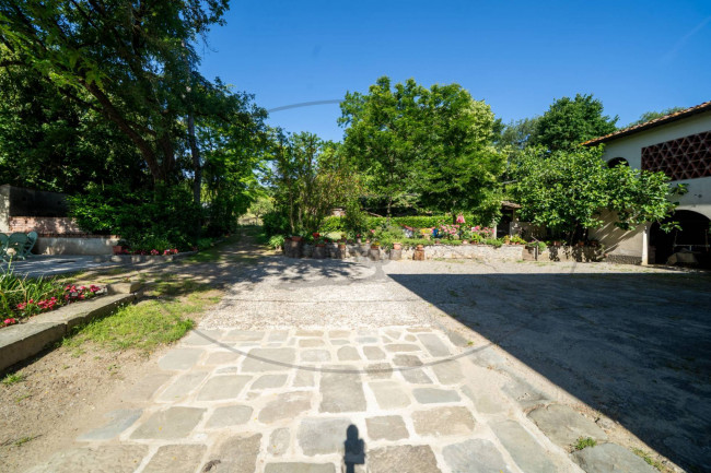 Casa colonica in vendita a Figline e Incisa Valdarno