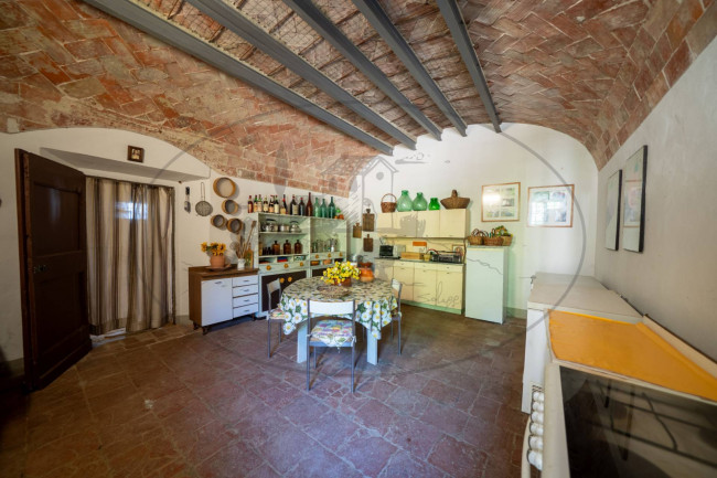 Casa colonica in vendita a Figline e Incisa Valdarno