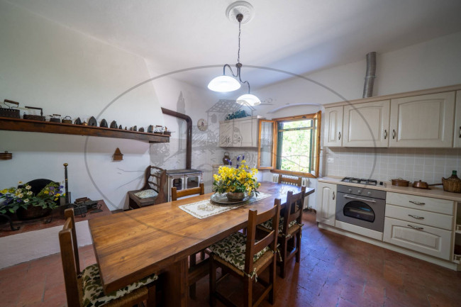 Casa colonica in vendita a Figline e Incisa Valdarno