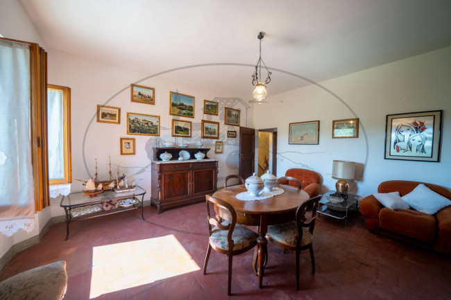 Casa colonica in vendita a Figline e Incisa Valdarno