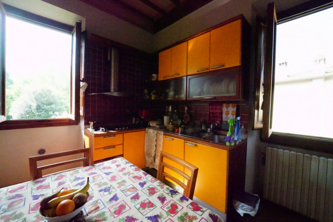 Casa semi indipendente in vendita a Reggello