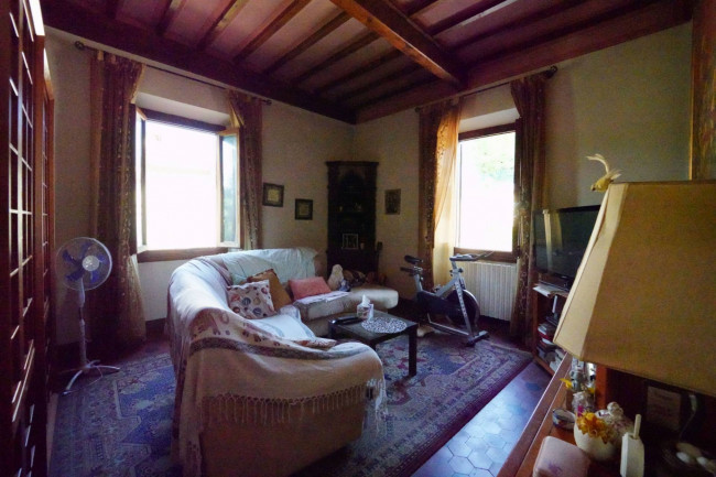 Casa semi indipendente in vendita a Reggello