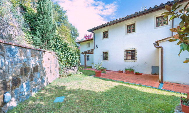Casa colonica in vendita a Rignano sull'Arno