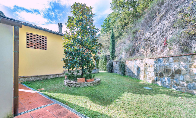 Casa colonica in vendita a Rignano sull'Arno