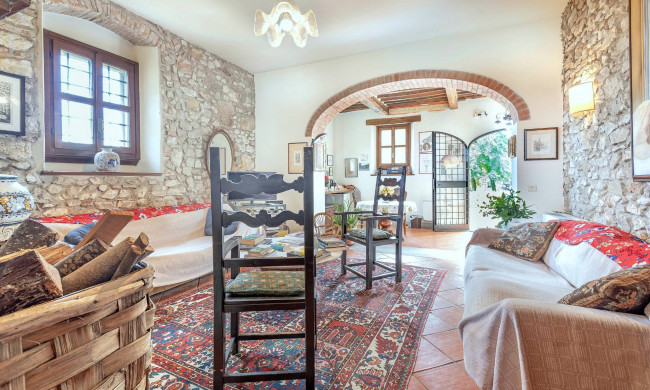 Casa colonica in vendita a Rignano sull'Arno