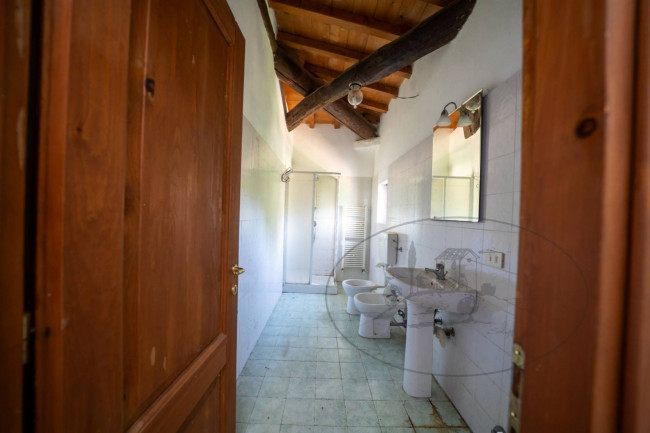 Stabile/Palazzo in vendita a Castelfranco Piandiscò