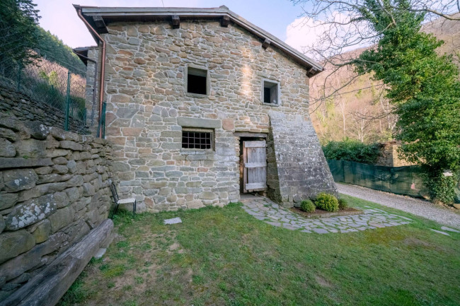 Villa in vendita a Reggello