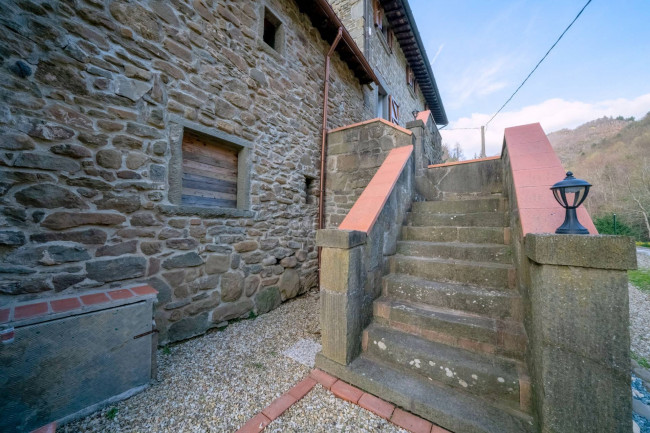 Villa in vendita a Reggello