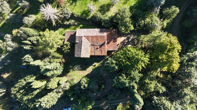 Casa colonica in vendita a Reggello