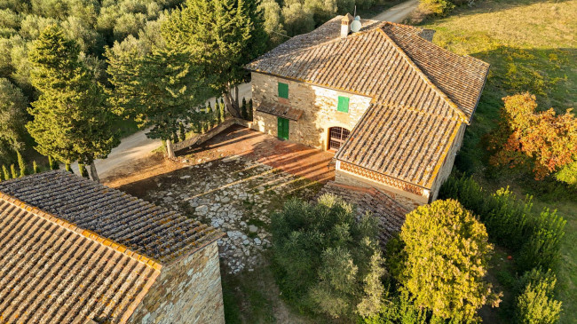 Casa colonica in vendita a San Casciano in Val di Pesa