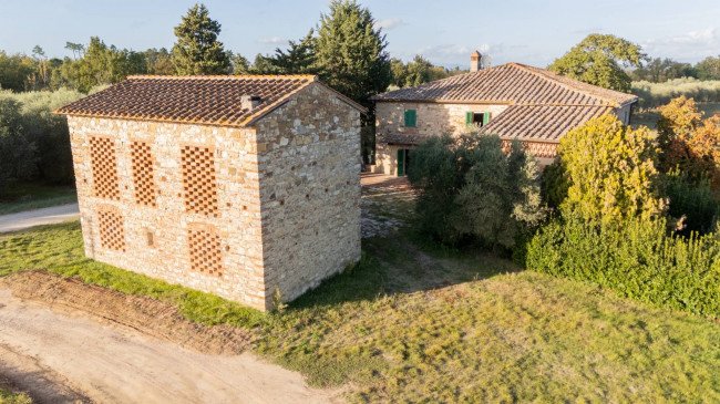 Casa colonica in vendita a San Casciano in Val di Pesa