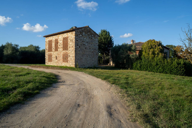 Casa colonica in vendita a San Casciano in Val di Pesa
