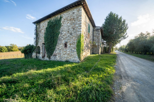 Casa colonica in vendita a San Casciano in Val di Pesa
