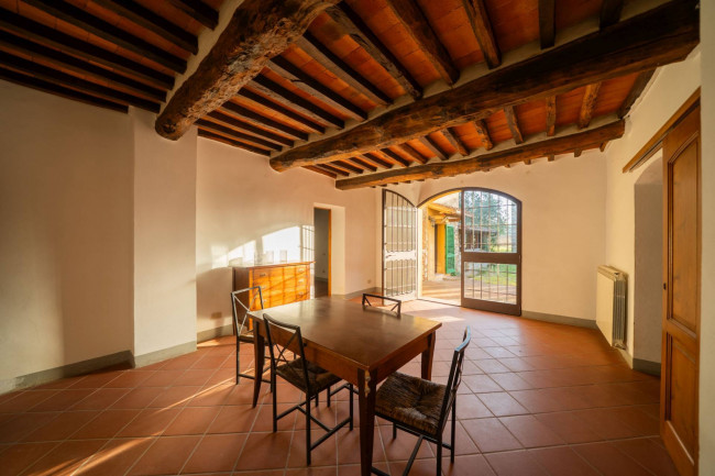 Casa colonica in vendita a San Casciano in Val di Pesa