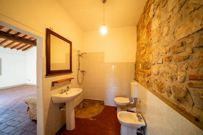 Casa colonica in vendita a San Casciano in Val di Pesa