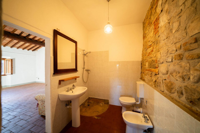 Casa colonica in vendita a San Casciano in Val di Pesa