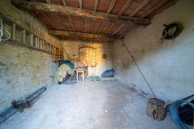 Casa colonica in vendita a San Casciano in Val di Pesa