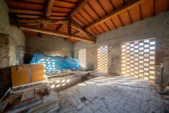 Casa colonica in vendita a San Casciano in Val di Pesa