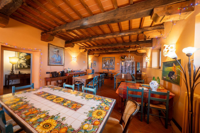 Casa colonica in vendita a Castelfranco Piandiscò