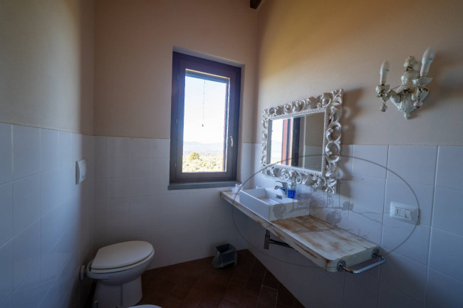 Casa colonica in vendita a Castelfranco Piandiscò