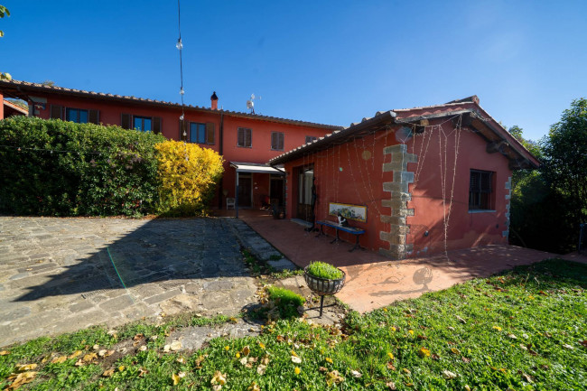 Casa colonica in vendita a Castelfranco Piandiscò