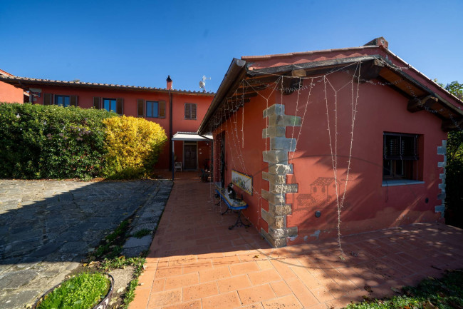 Casa colonica in vendita a Castelfranco Piandiscò