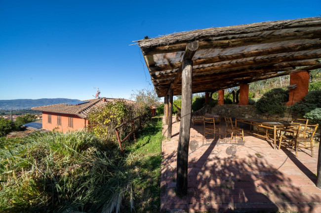 Casa colonica in vendita a Castelfranco Piandiscò