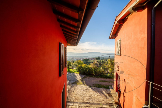 Casa colonica in vendita a Castelfranco Piandiscò