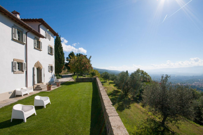 Casa colonica in vendita a Castelfranco Piandiscò