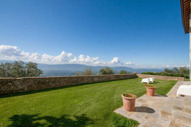 Casa colonica in vendita a Castelfranco Piandiscò