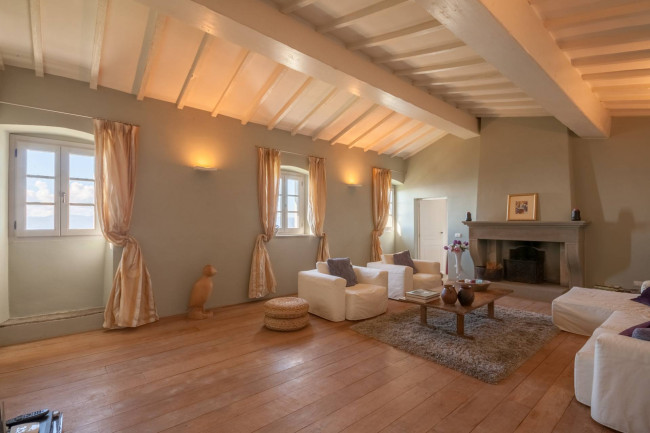 Casa colonica in vendita a Castelfranco Piandiscò