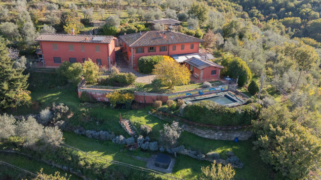 Casa colonica in vendita a Castelfranco Piandiscò