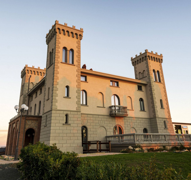Castello in vendita a Campiglia Marittima