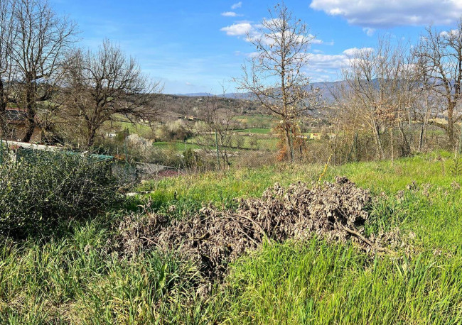 Terreno edificabile in vendita a Reggello