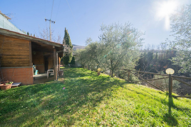 Casa semi indipendente in vendita a Reggello